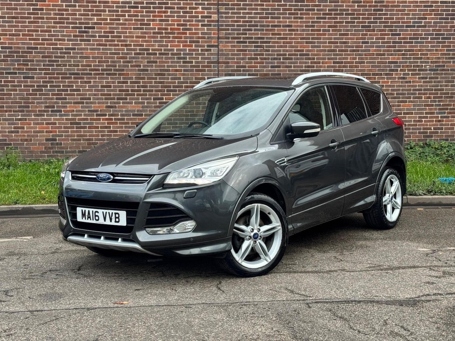 Used Ford Kuga 2016 for sale - 76432082: Photo 2
