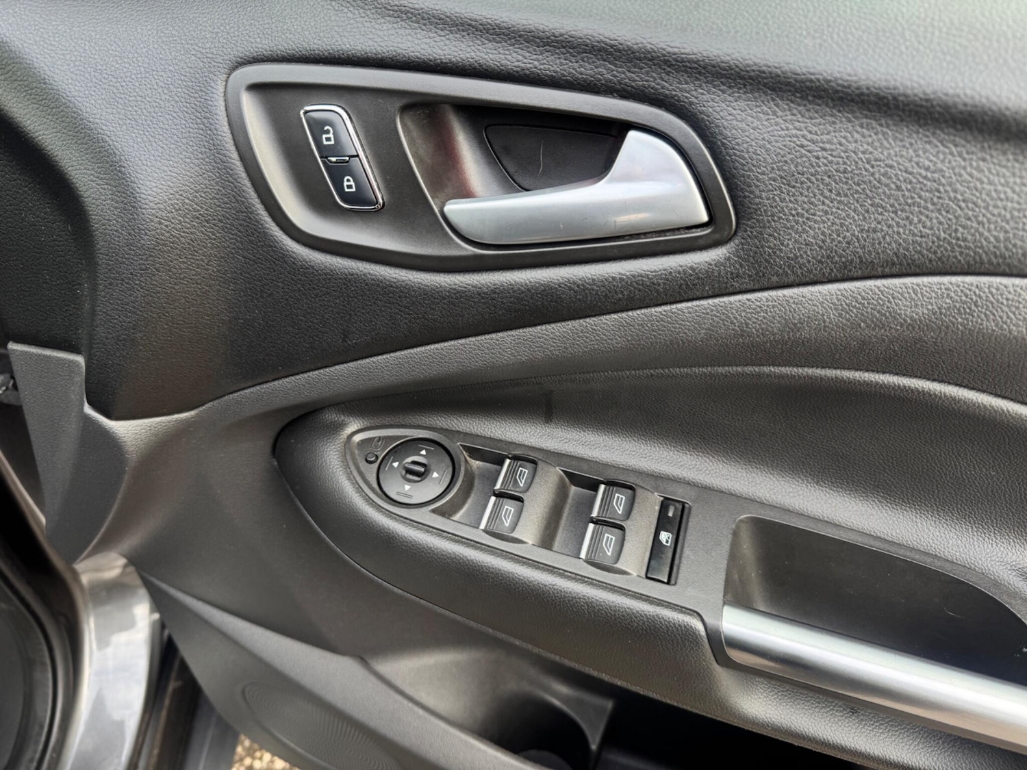 Used Ford Kuga 2016 for sale - 76432082: Photo 47