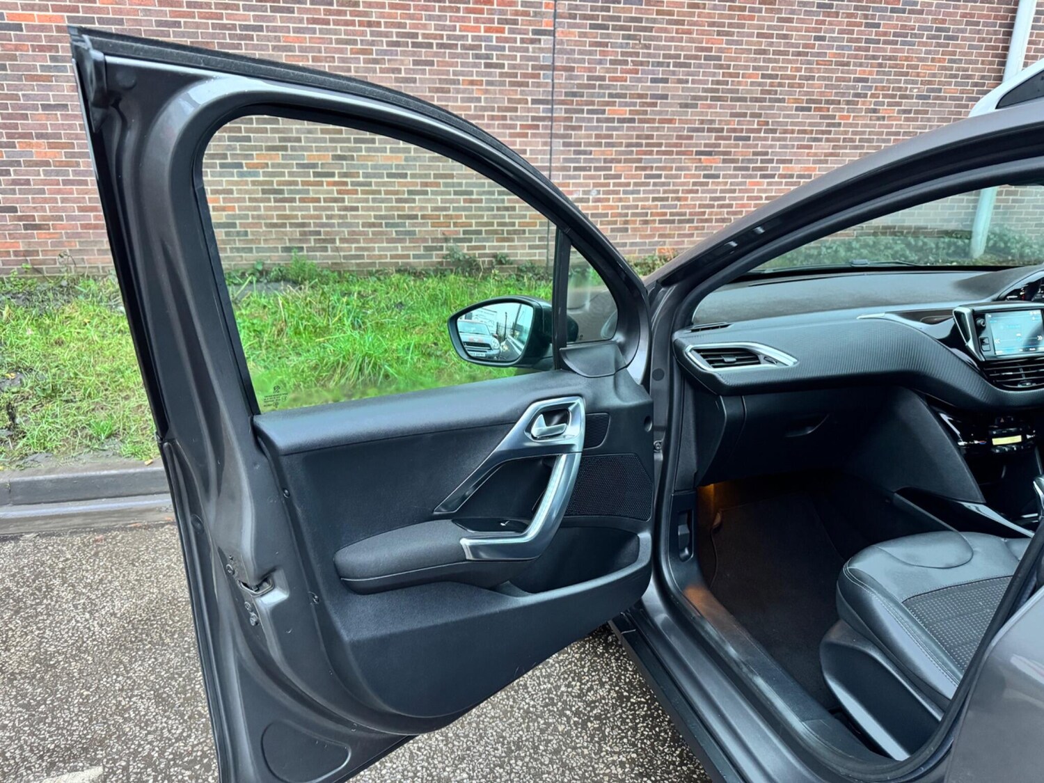 Used Peugeot 2008 2018 for sale - 77479139: Photo 32