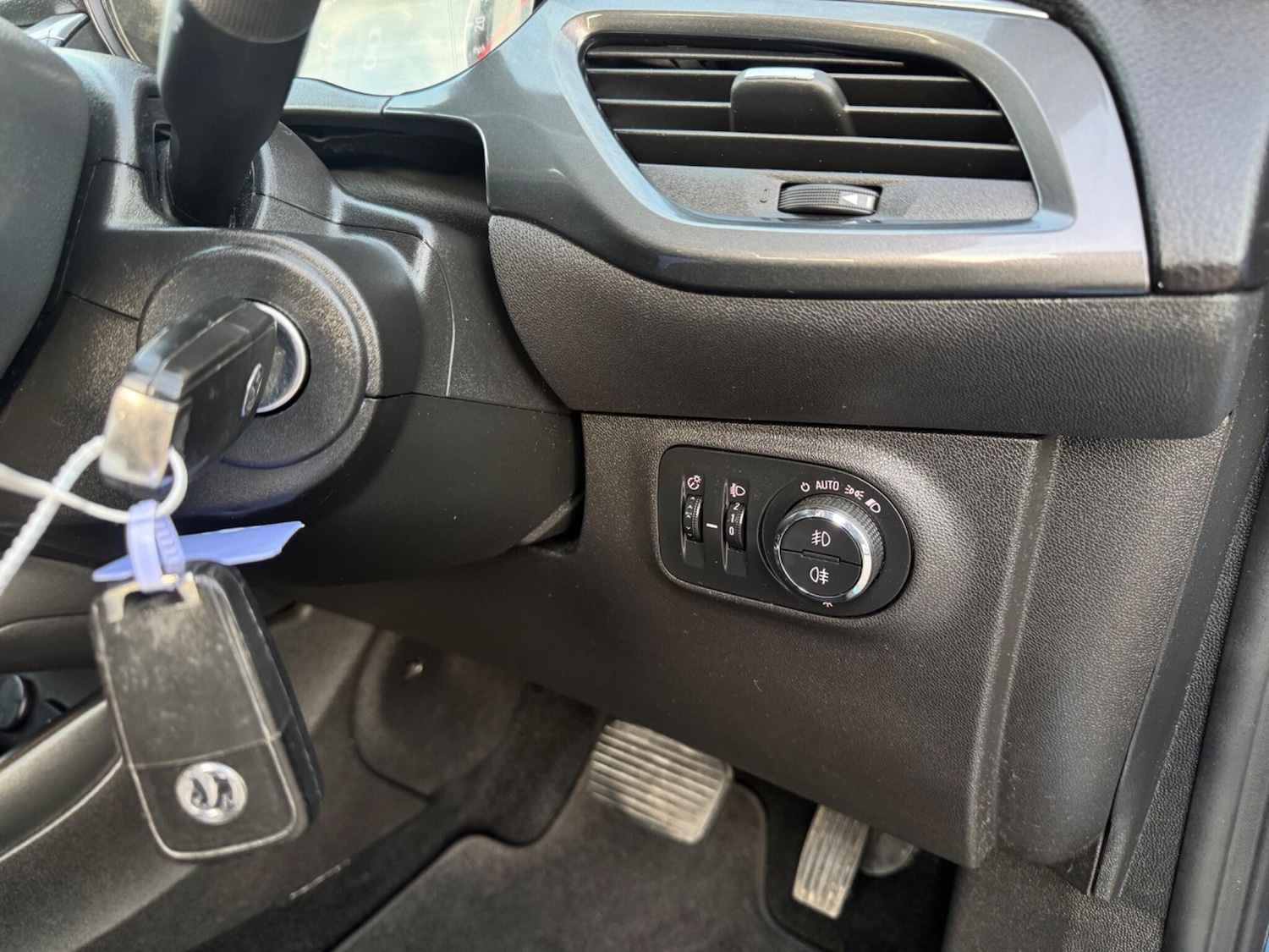 Used Vauxhall Corsa 2017 for sale - 78157407: Photo 44