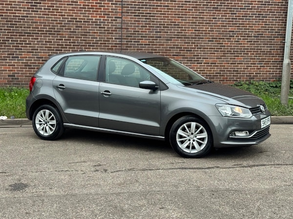 Used Volkswagen Polo 2015 for sale - 76282869: Photo 15