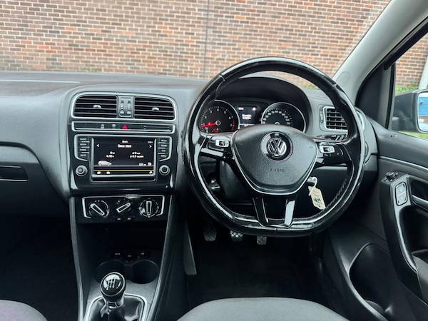 Used Volkswagen Polo 2015 for sale - 76282869: Photo 19
