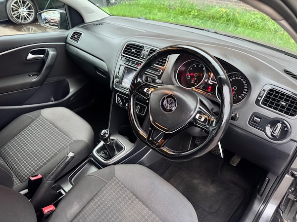 Used Volkswagen Polo 2015 for sale - 76282869: Photo 21