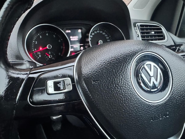 Used Volkswagen Polo 2015 for sale - 76282869: Photo 26