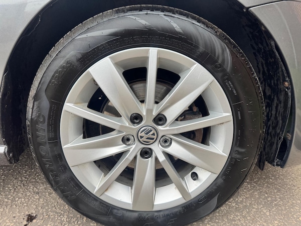 Used Volkswagen Polo 2015 for sale - 76282869: Photo 34