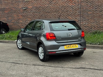 Used Volkswagen Polo 2015 for sale - 76282869: Photo 4