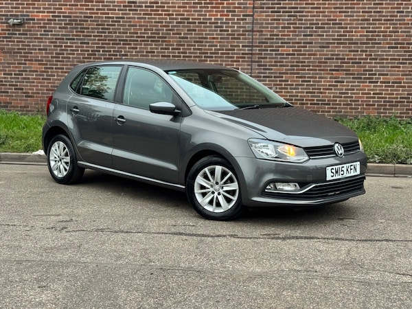 Used Volkswagen Polo 2015 for sale - 76282869: Photo 6