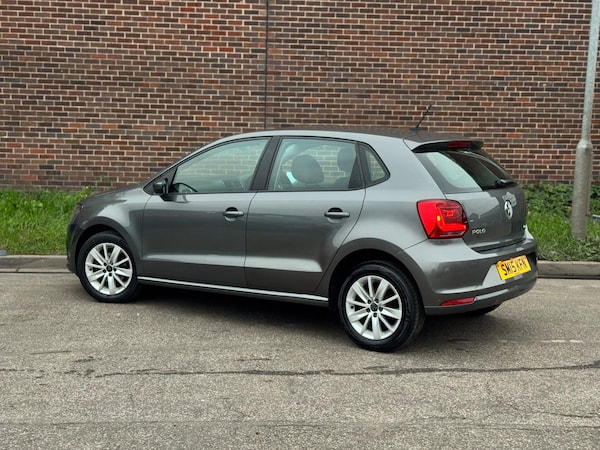 Used Volkswagen Polo 2015 for sale - 76282869: Photo 9