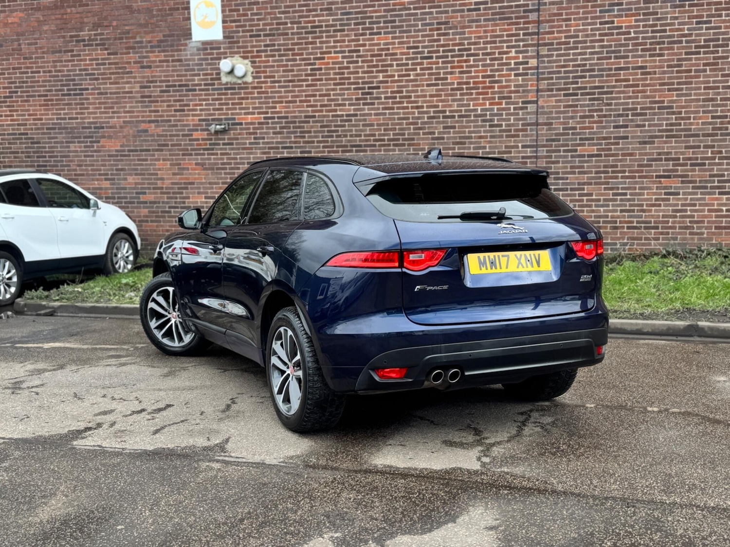 Used Jaguar F-Pace 2017 for sale - 77908658: Photo 13