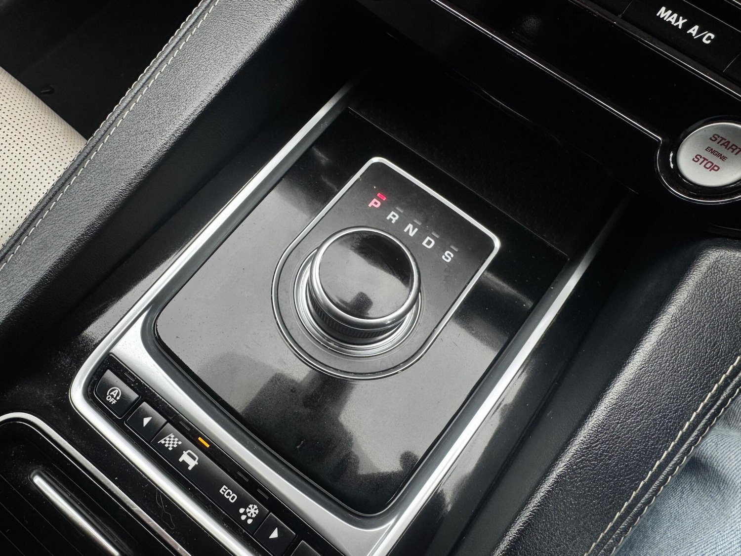 Used Jaguar F-Pace 2017 for sale - 77908658: Photo 23