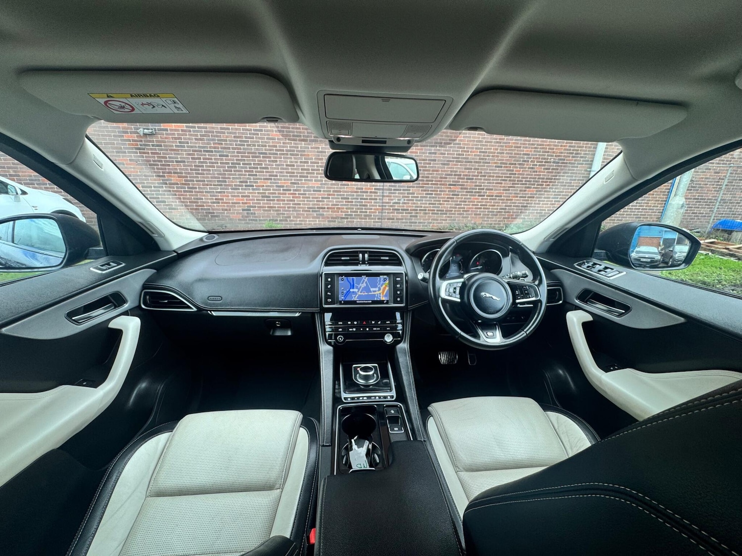 Used Jaguar F-Pace 2017 for sale - 77908658: Photo 3