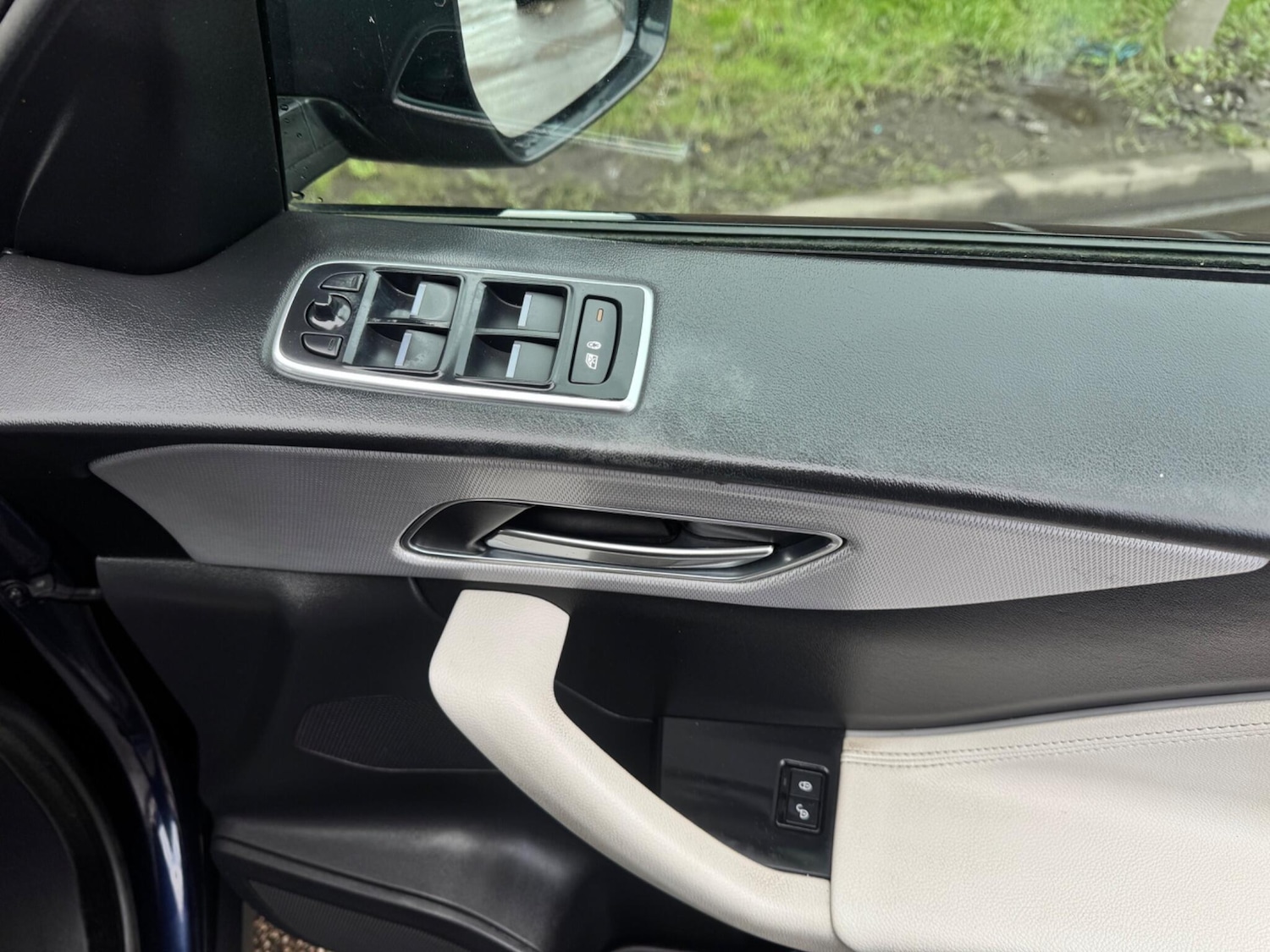 Used Jaguar F-Pace 2017 for sale - 77908658: Photo 40