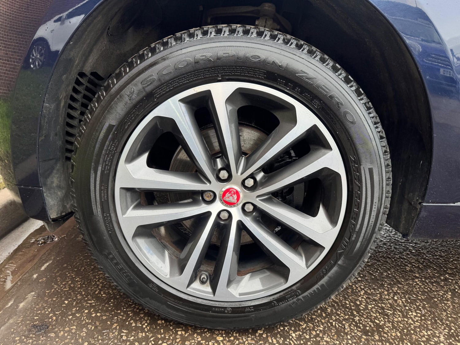 Used Jaguar F-Pace 2017 for sale - 77908658: Photo 42