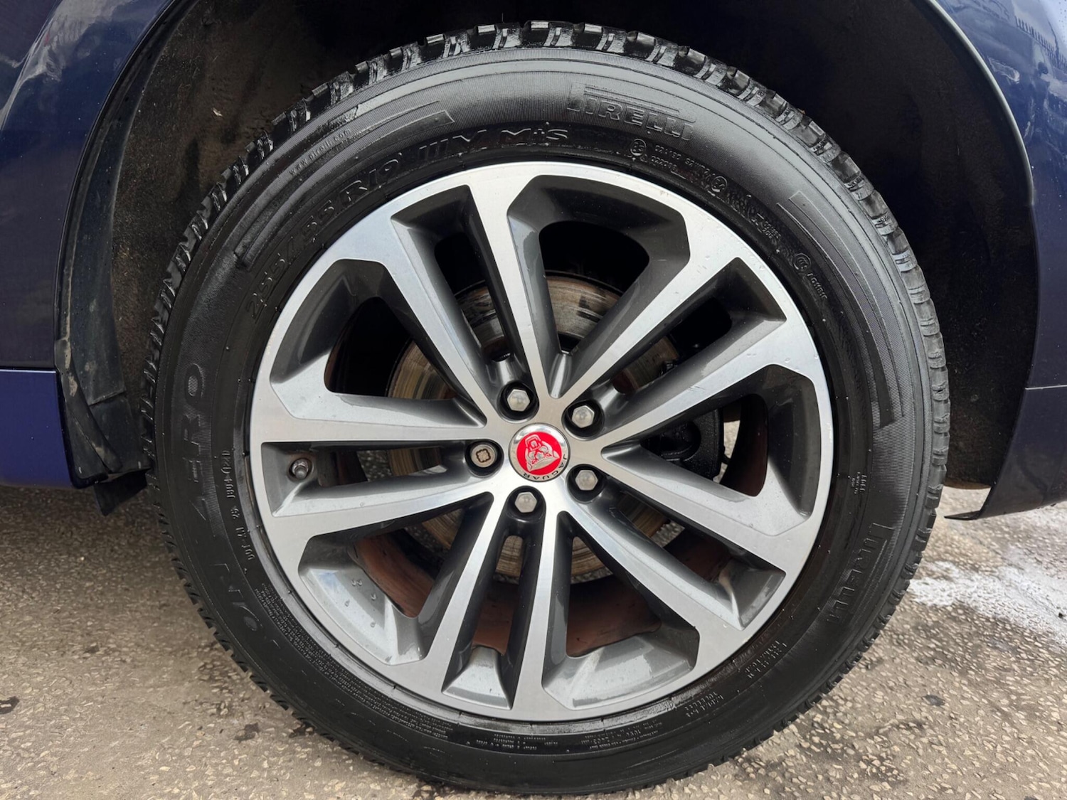 Used Jaguar F-Pace 2017 for sale - 77908658: Photo 43