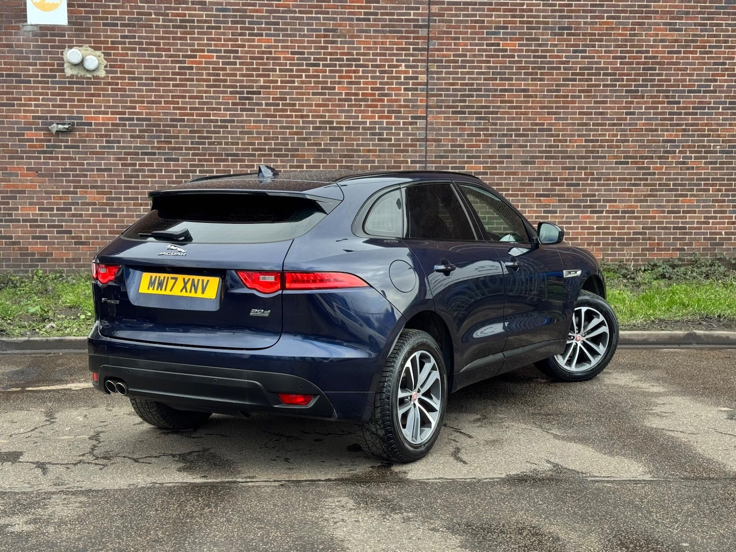 Used Jaguar F-Pace 2017 for sale - 77908658: Photo 6