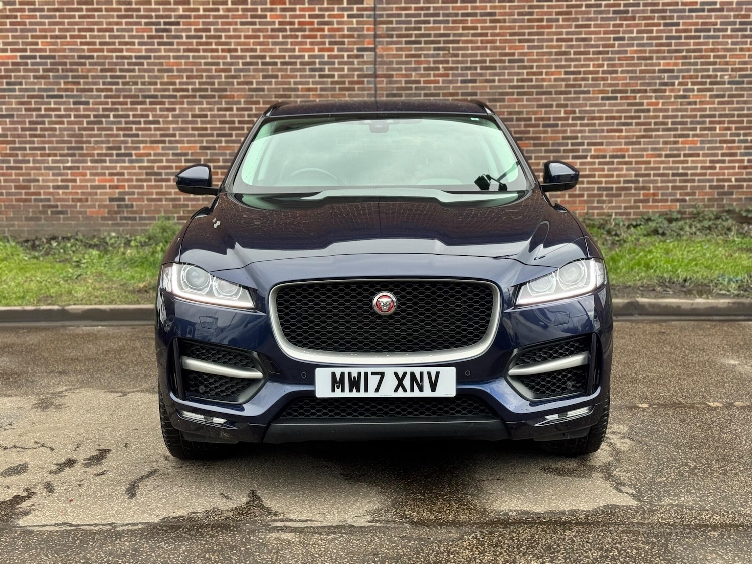 Used Jaguar F-Pace 2017 for sale - 77908658: Photo 8