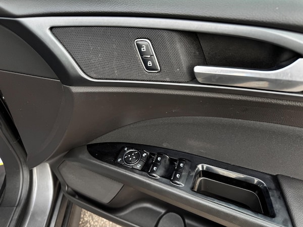 Used Ford Mondeo 2017 for sale - 75563407: Photo 34