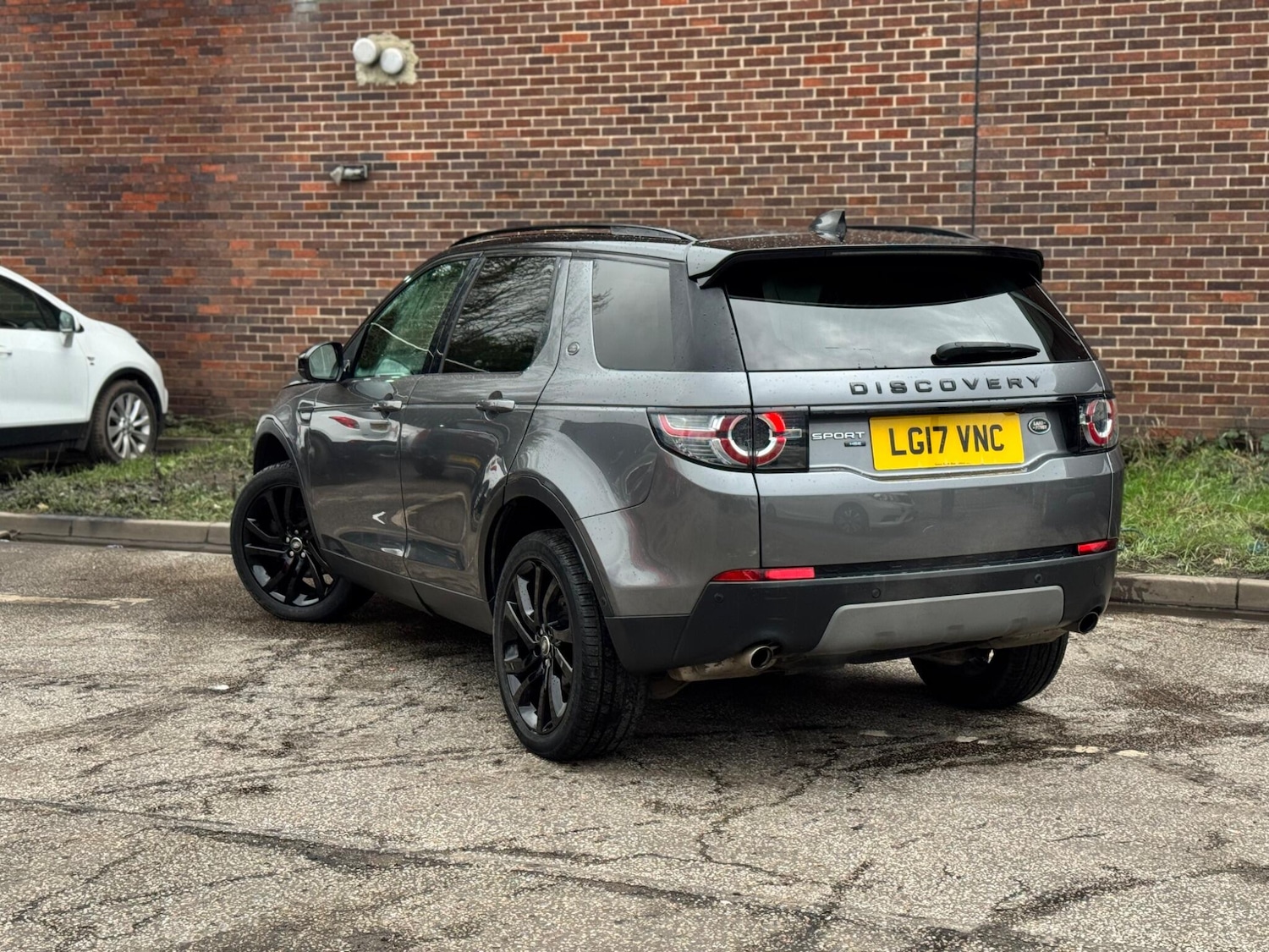 Used Land Rover Discovery Sport for sale - 77538058: Photo 4