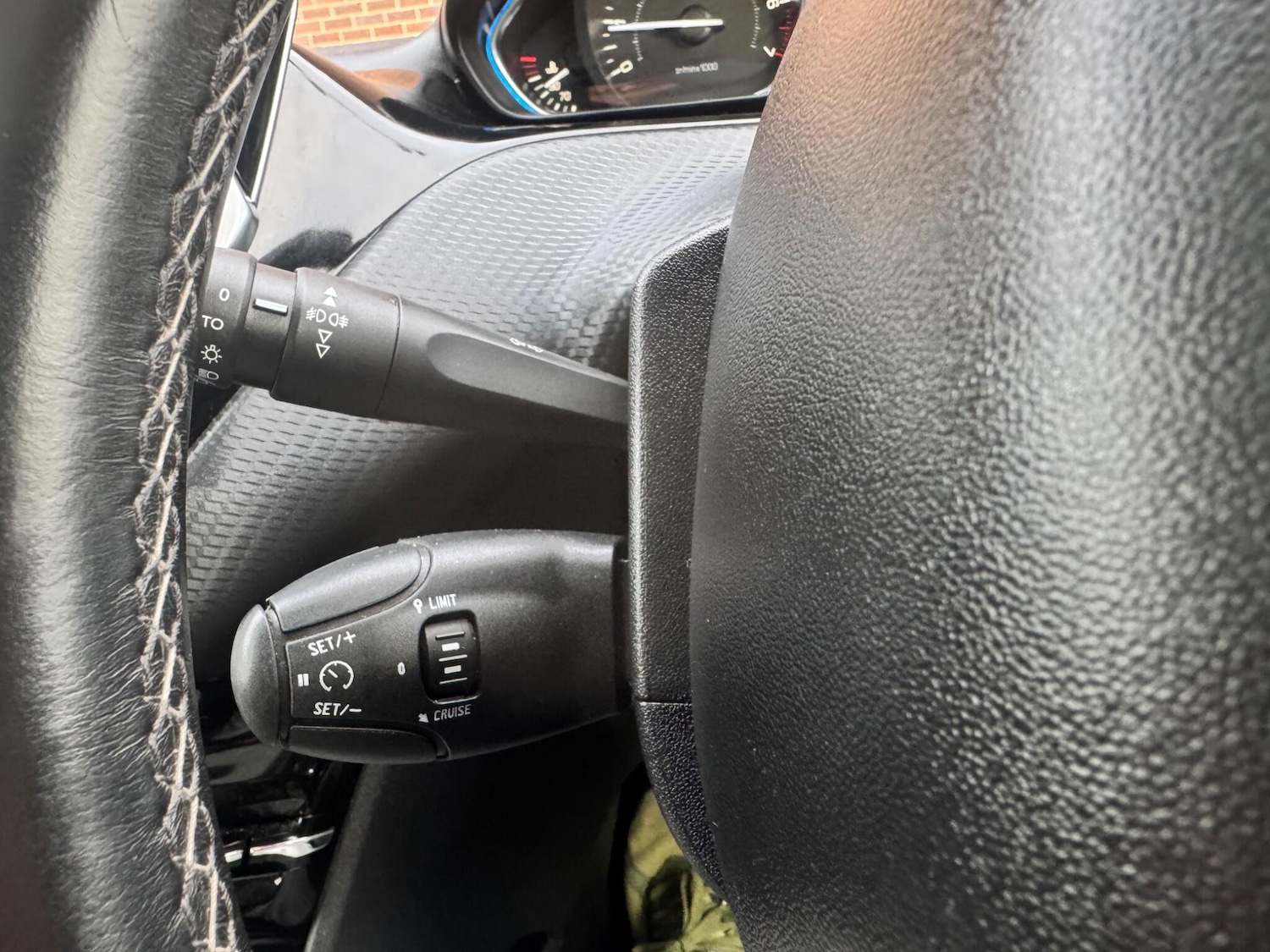 Used Peugeot 2008 2019 for sale - 78100592: Photo 34