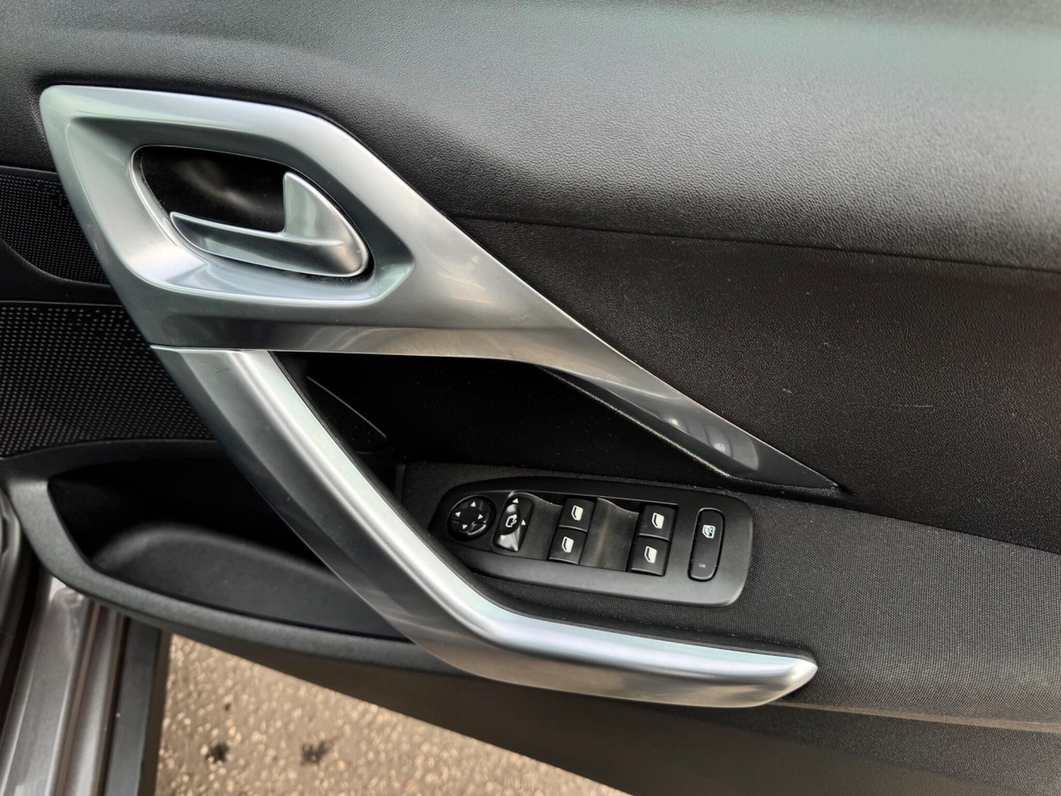 Used Peugeot 2008 2019 for sale - 78100592: Photo 41