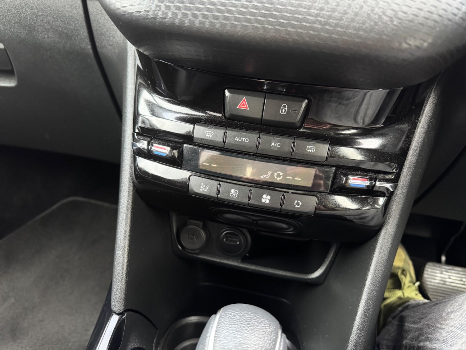 Used Peugeot 2008 2019 for sale - 78100592: Photo 54