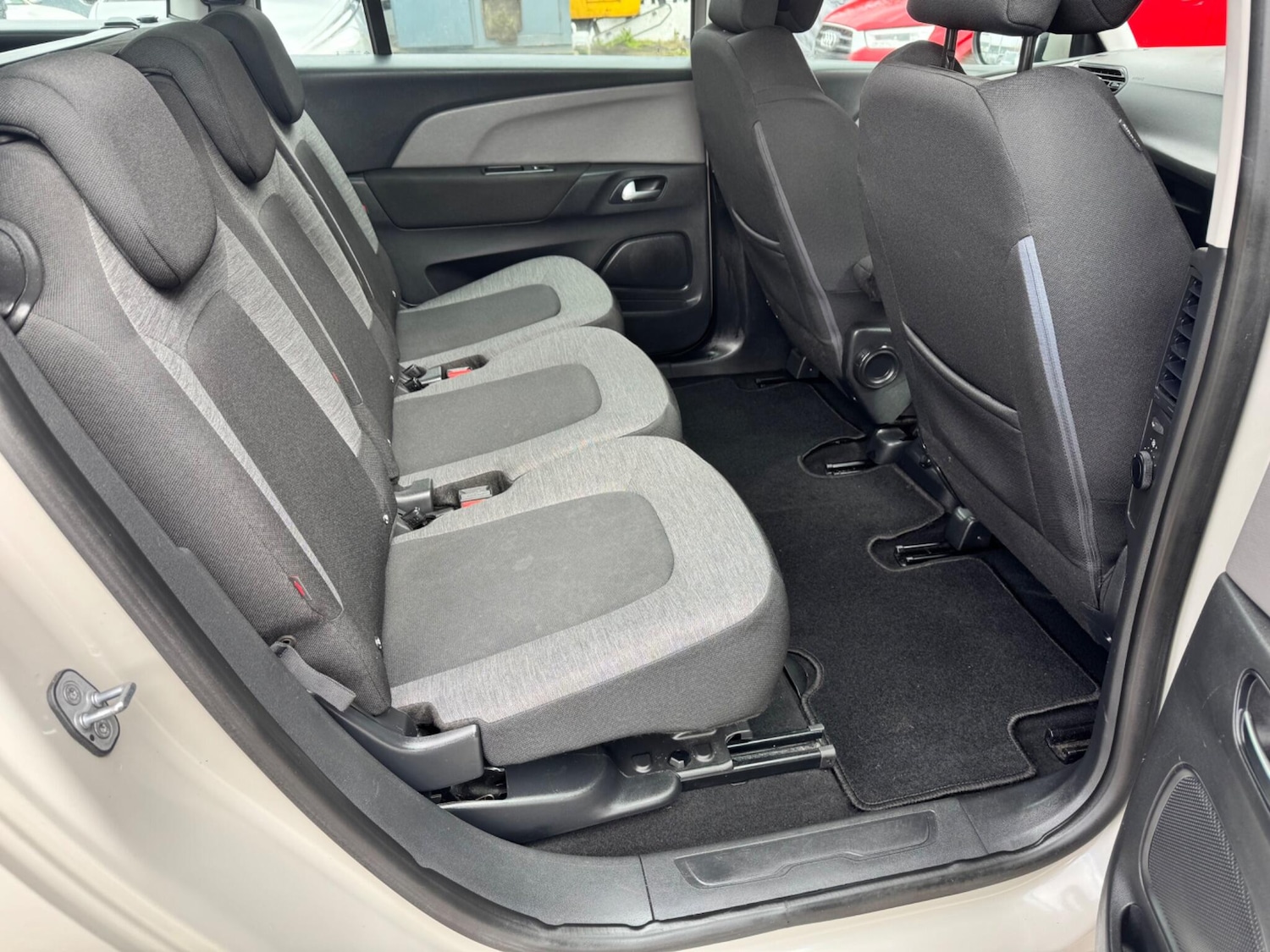 Used Citroen Grand C4 Picasso 2018 for sale - 78073241: Photo 32