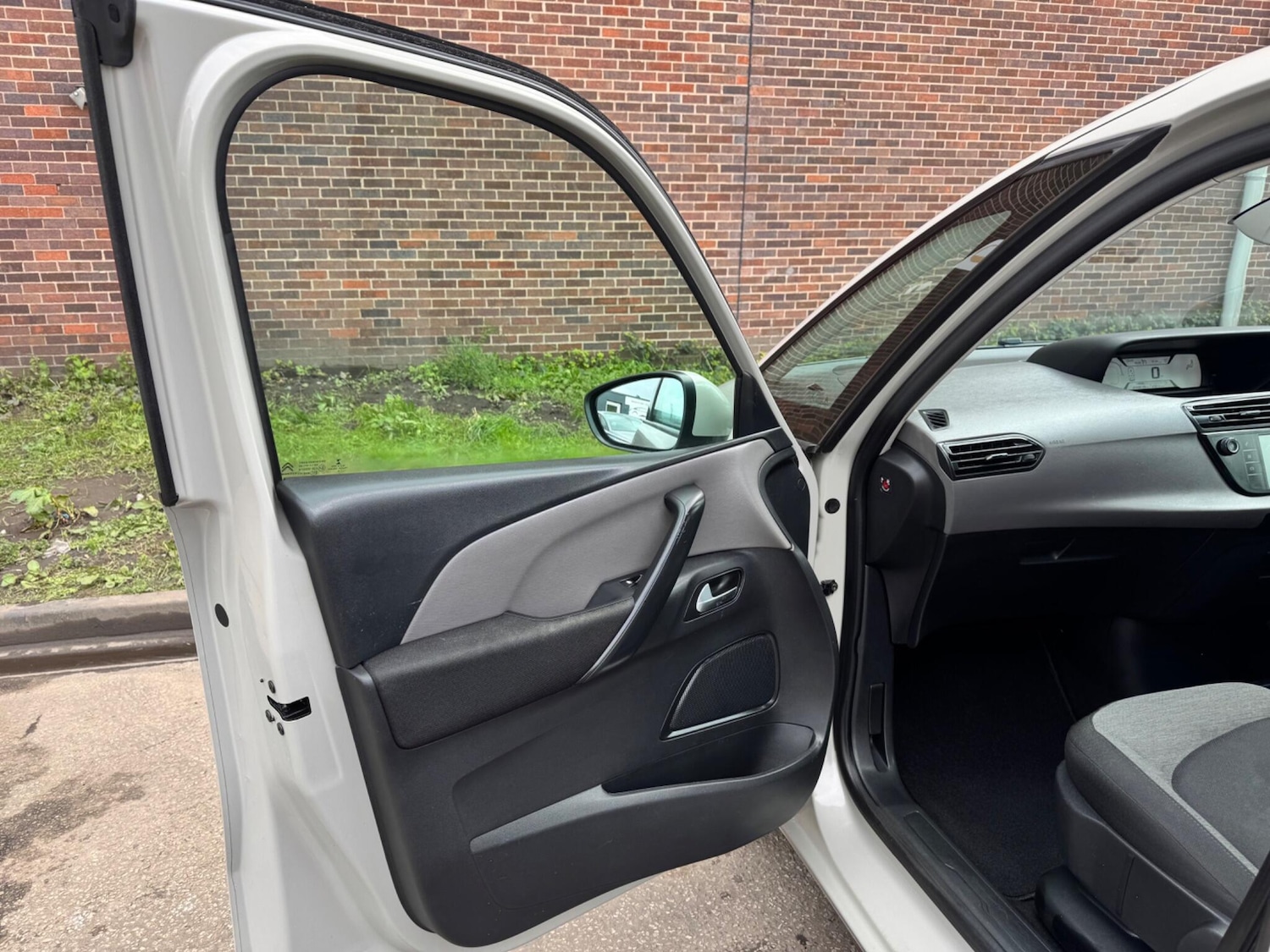 Used Citroen Grand C4 Picasso 2018 for sale - 78073241: Photo 37