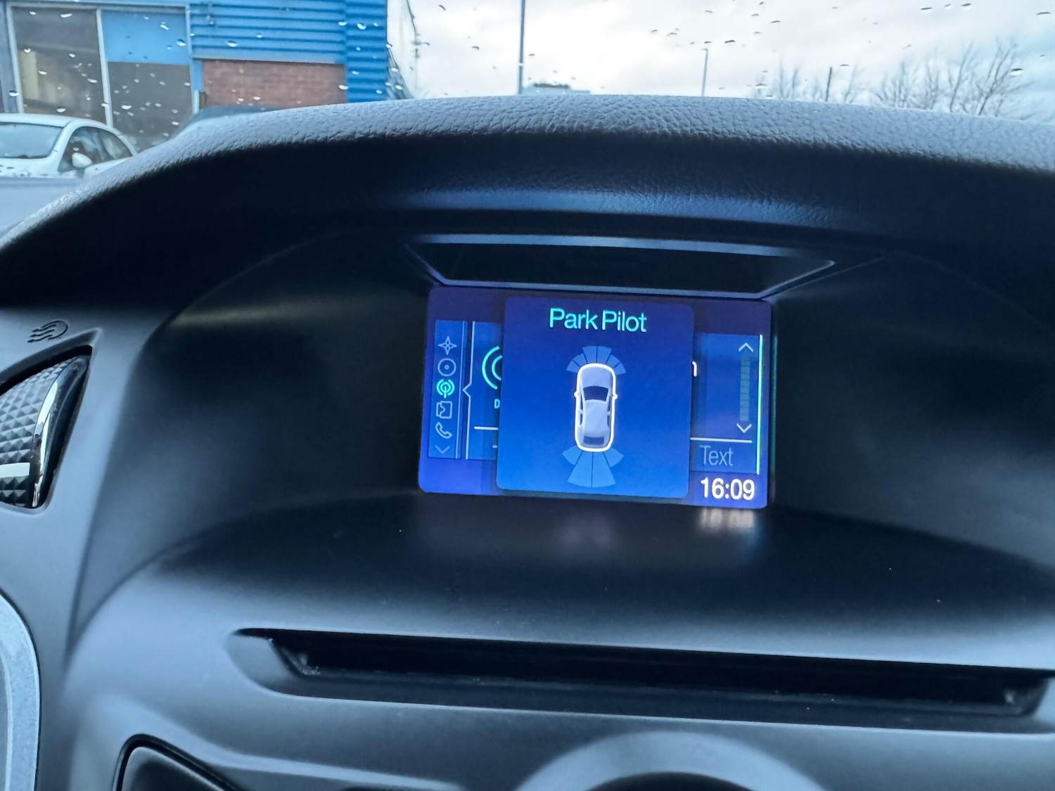 Used Ford Focus 2011 for sale - 76976605: Photo 40