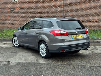 Used Ford Focus 2011 for sale - 76976605: Photo