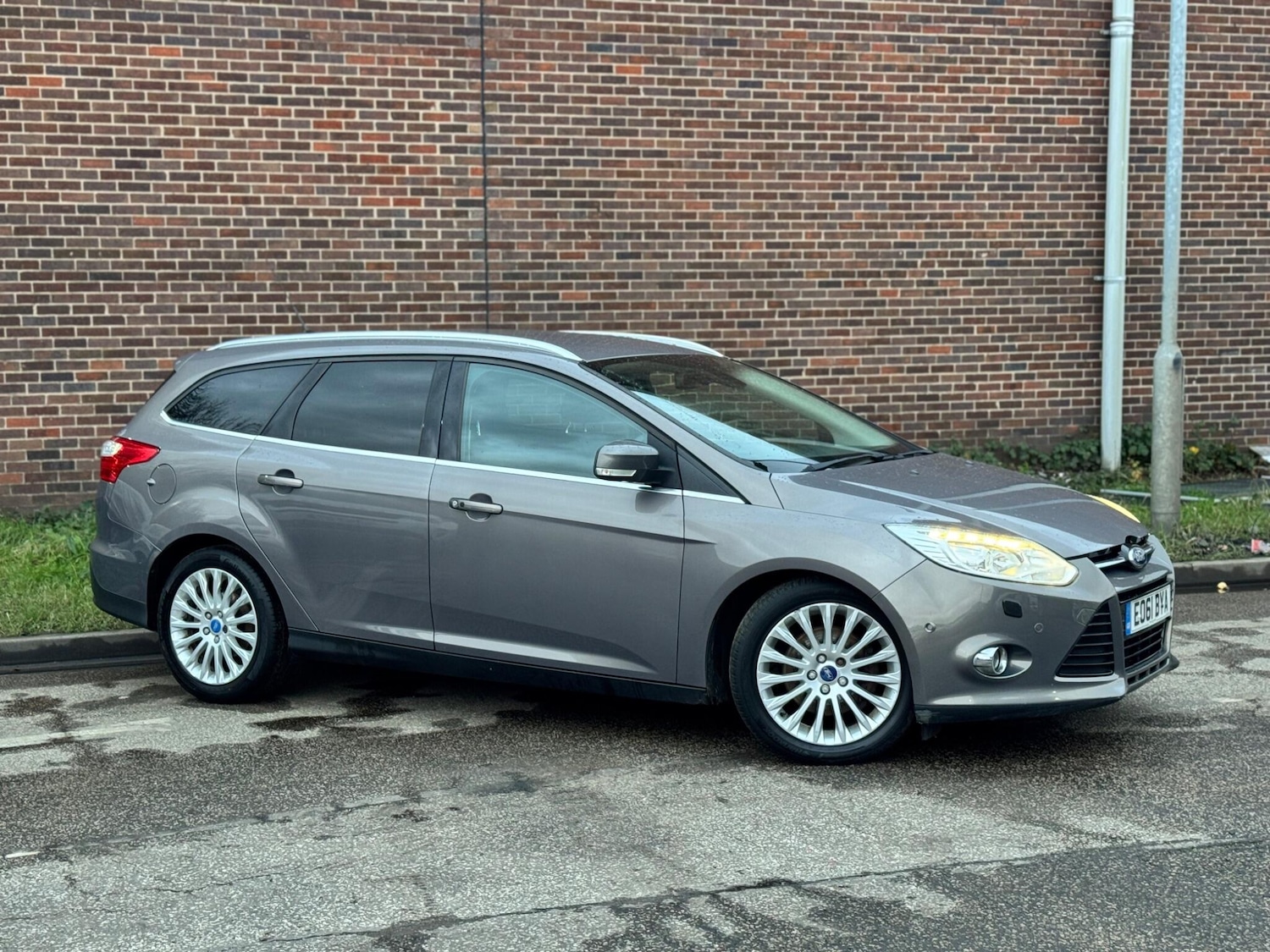 Used Ford Focus 2011 for sale - 76976605: Photo 9