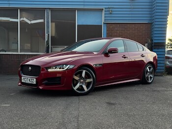 Used Jaguar XE 2017 for sale - 79011817: Photo
