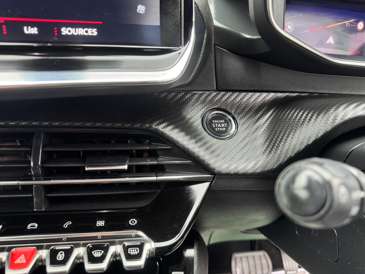 Used Peugeot 2008 2020 for sale - 76886610: Photo 47