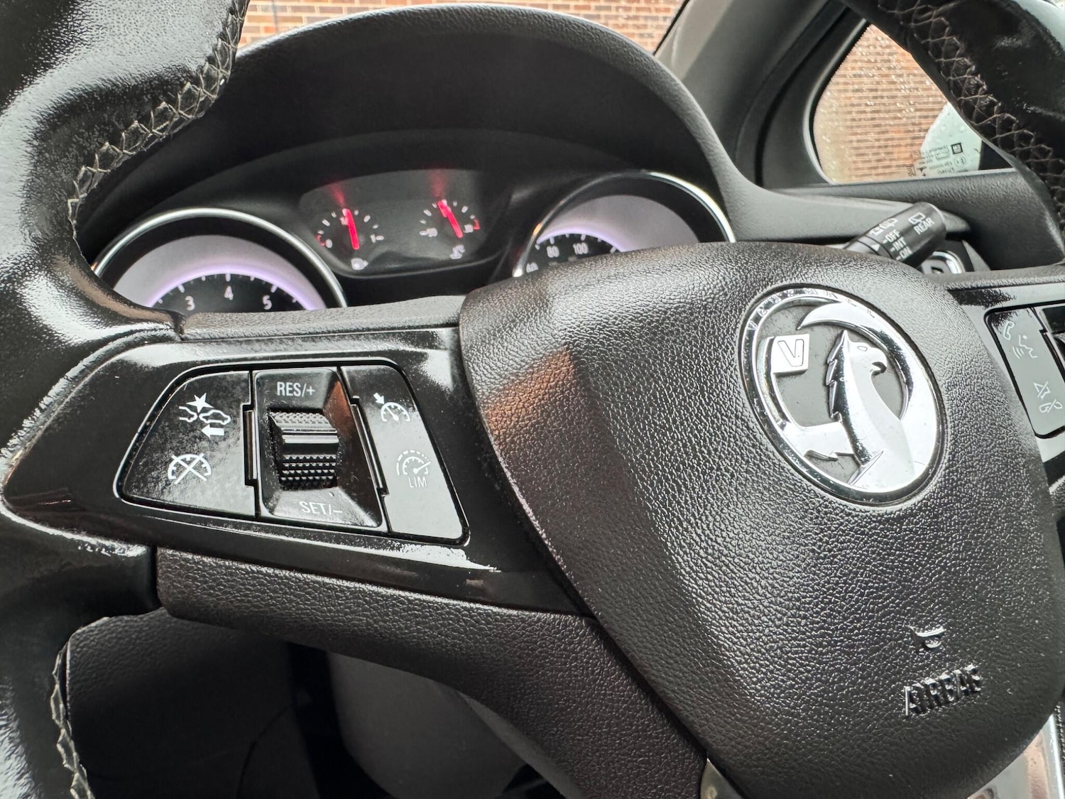 Used Vauxhall Astra 2017 for sale - 77237579: Photo 23