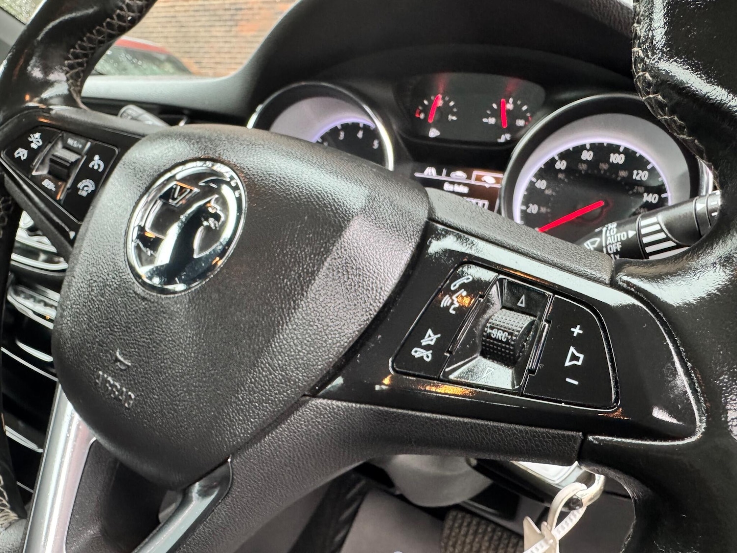 Used Vauxhall Astra 2017 for sale - 77237579: Photo 34