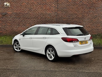 Used Vauxhall Astra 2017 for sale - 77237579: Photo