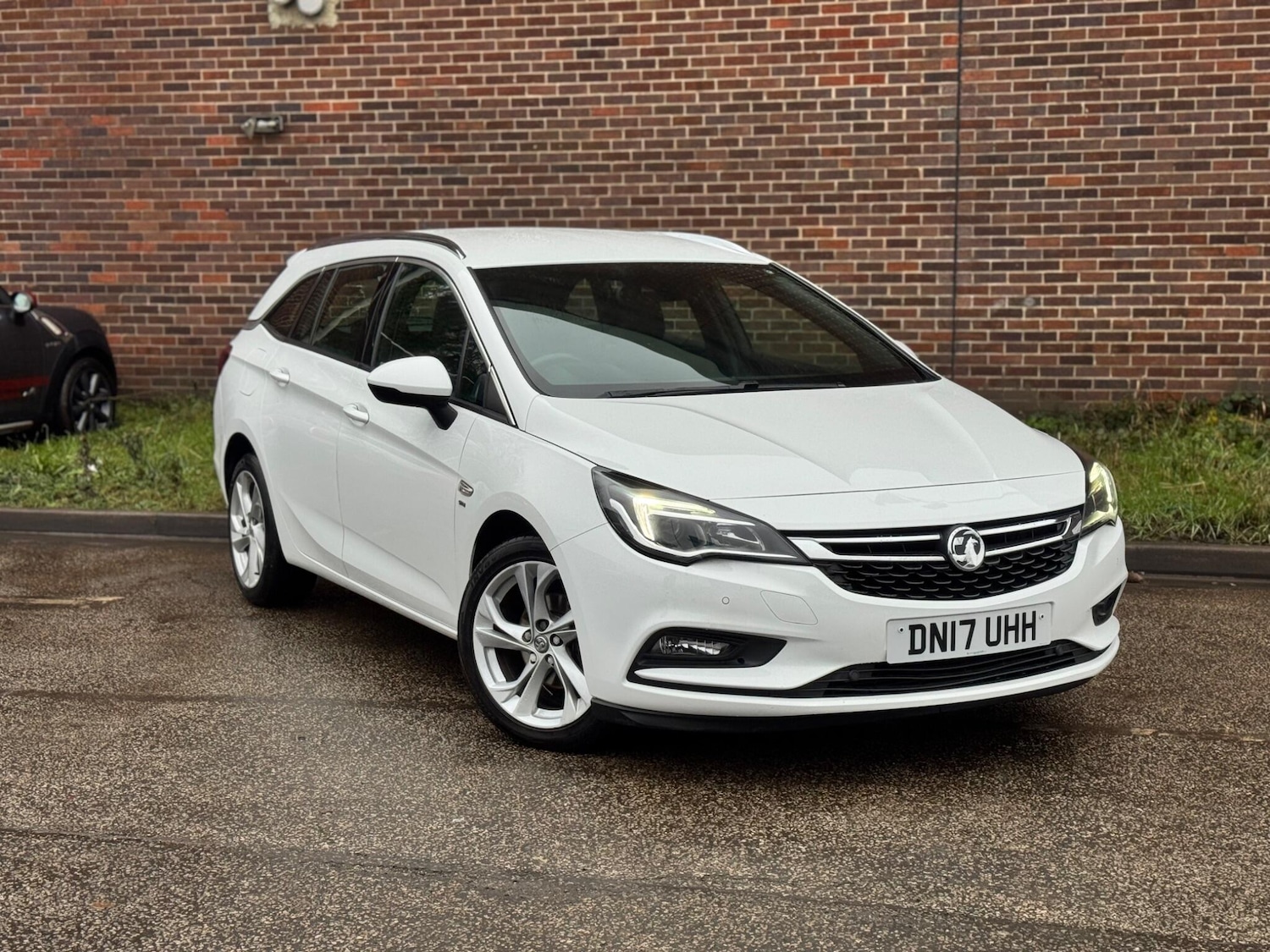 Used Vauxhall Astra 2017 for sale - 77237579: Photo 7
