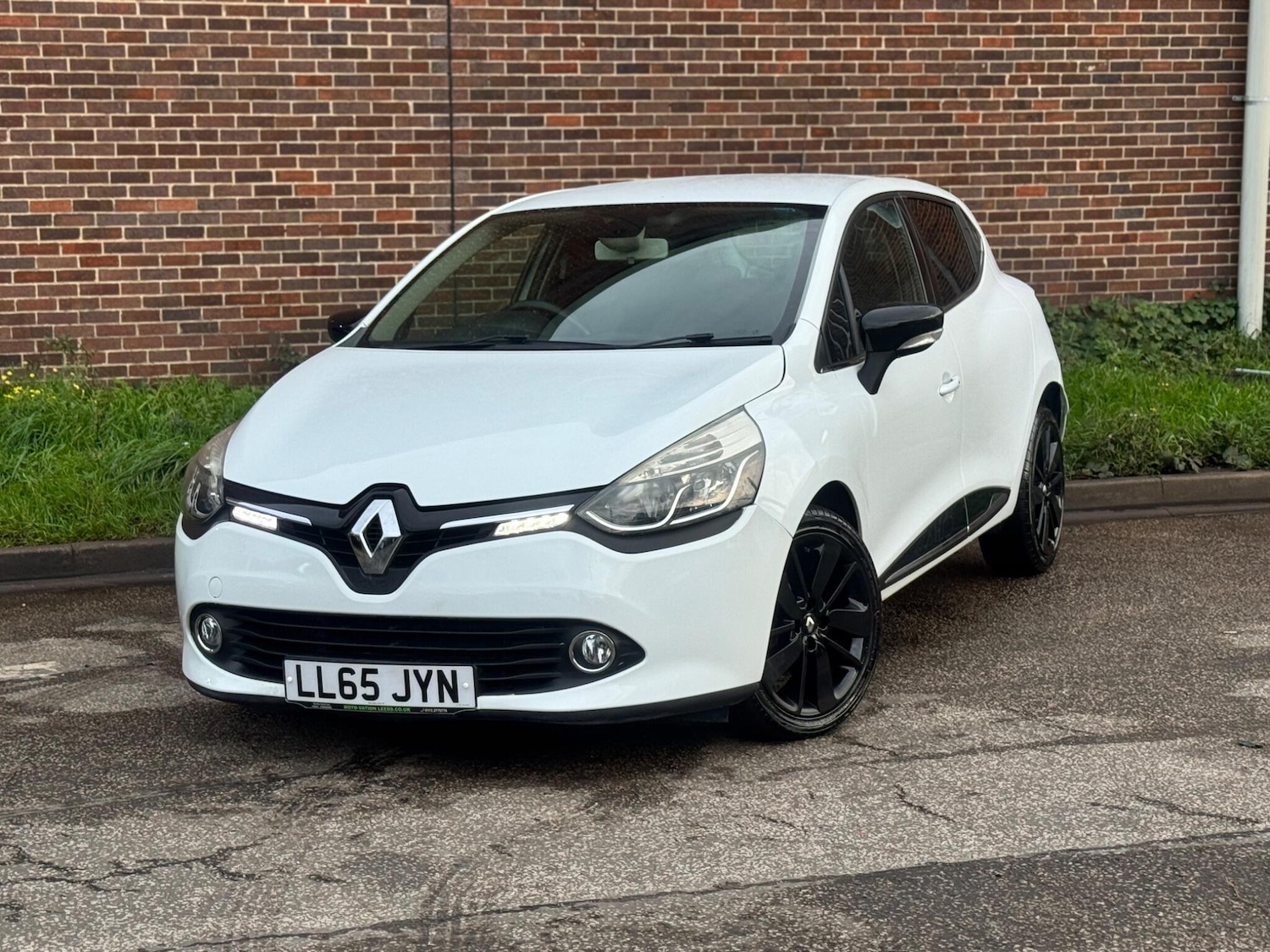 Used Renault Clio 2015 for sale - 76361128: Photo 14
