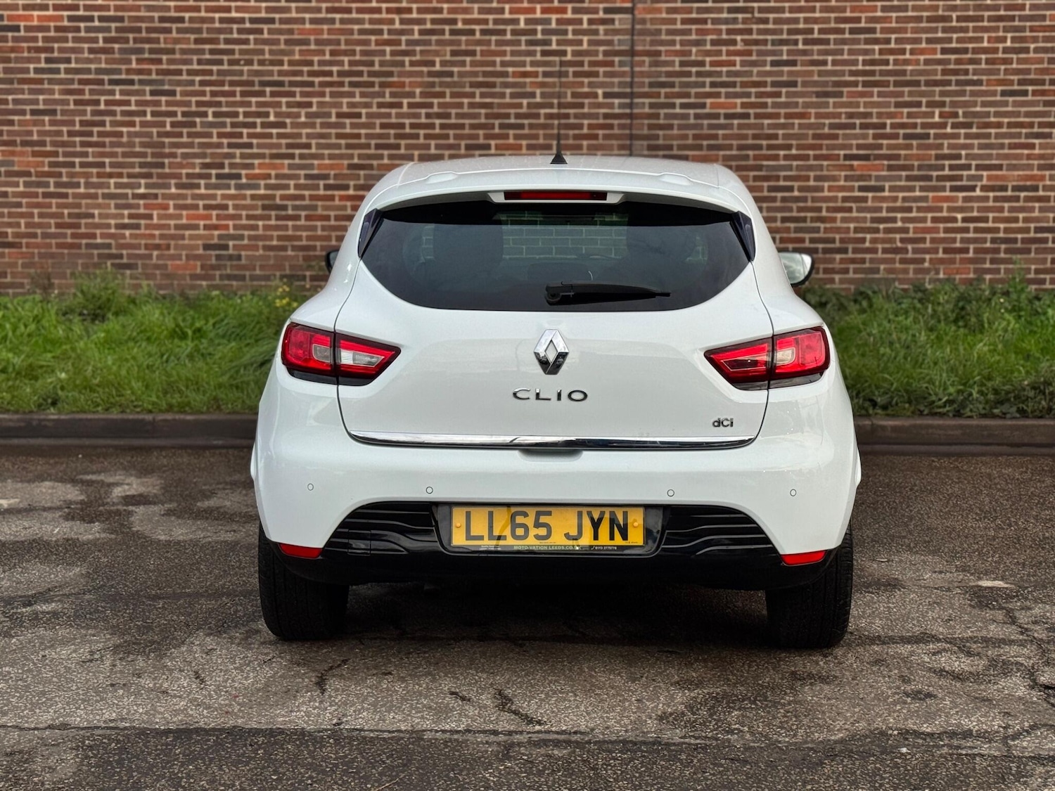 Used Renault Clio 2015 for sale - 76361128: Photo 5