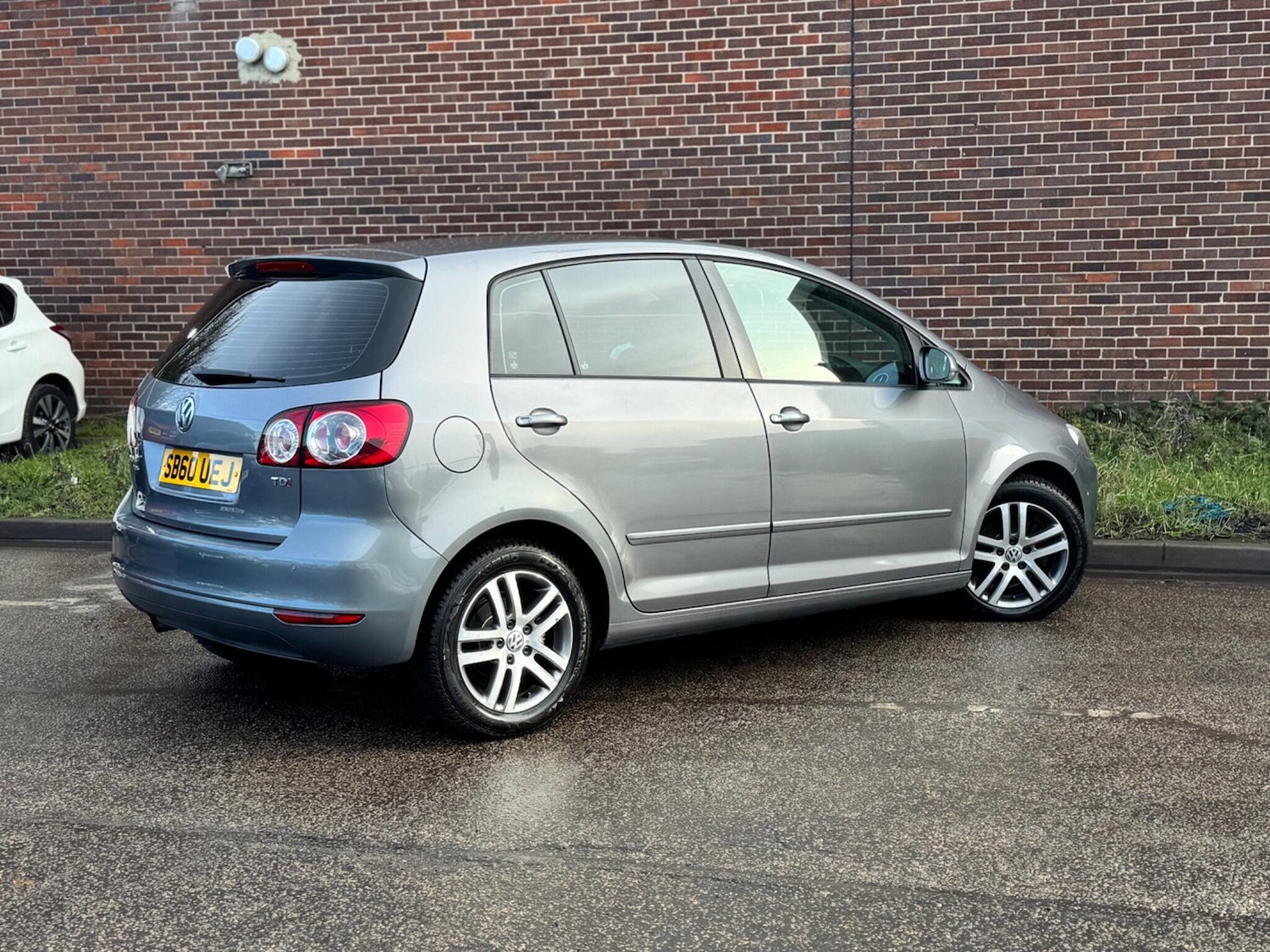 Used Volkswagen Golf Plus 2011 for sale - 77215611: Photo 11