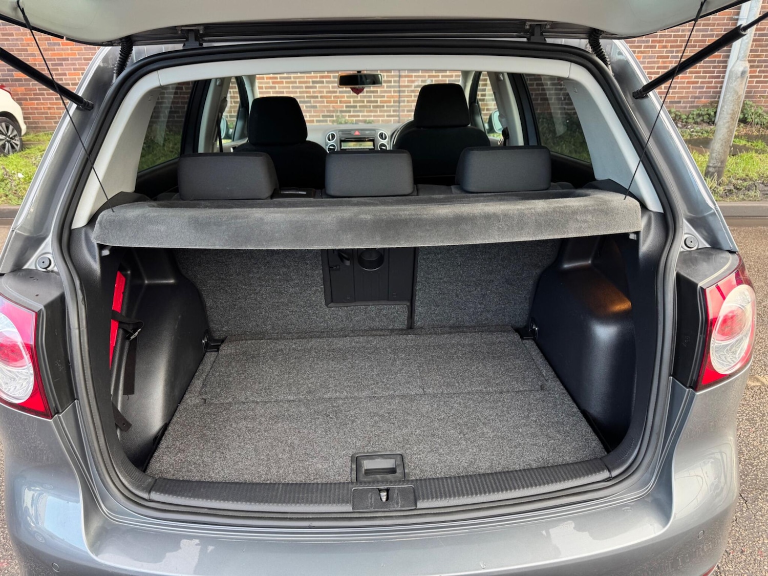 Used Volkswagen Golf Plus 2011 for sale - 77215611: Photo 13