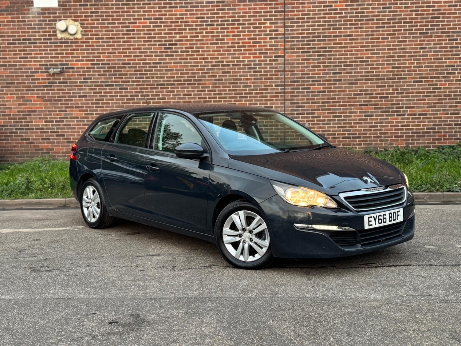 Used Peugeot 308 SW 2016 for sale - 76247483: Photo 1