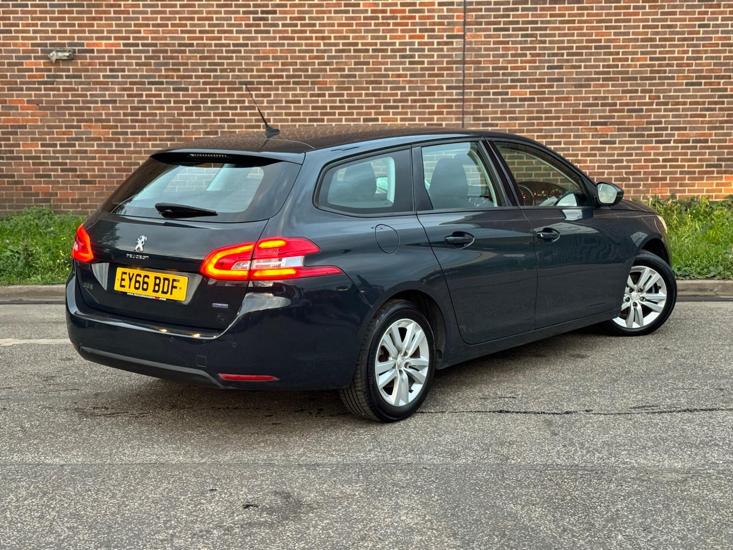 Used Peugeot 308 SW 2016 for sale - 76247483: Photo 5