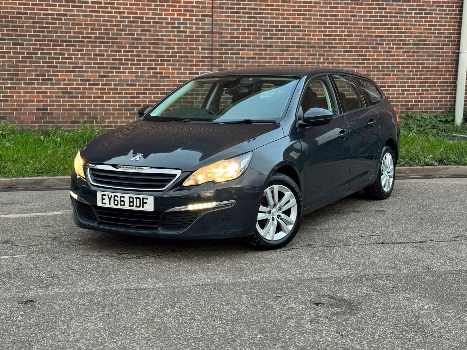 Used Peugeot 308 SW 2016 for sale - 76247483: Photo 8