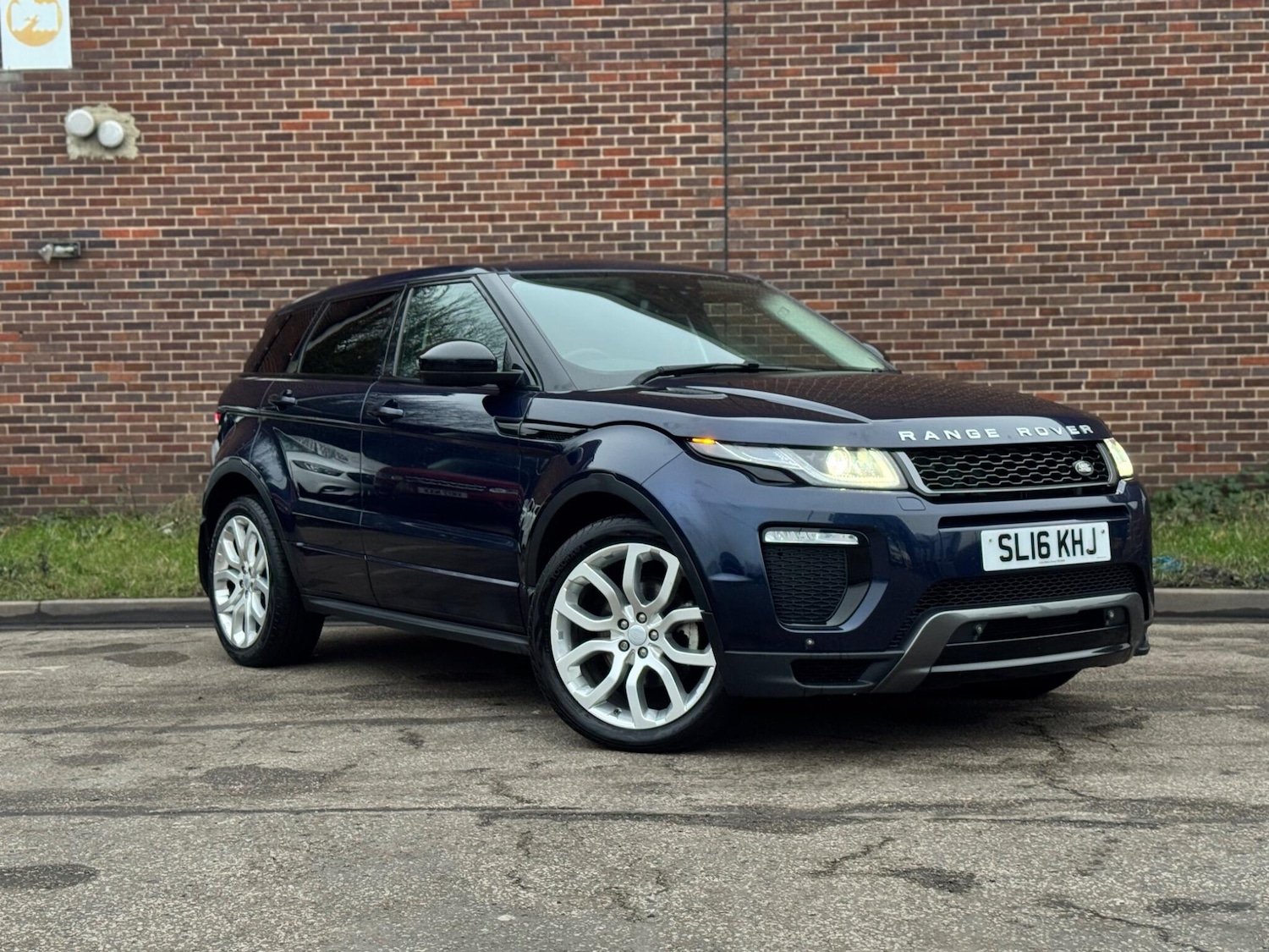 Used Land Rover Range Rover Evoque 2016 for sale - 77144020: Photo 1