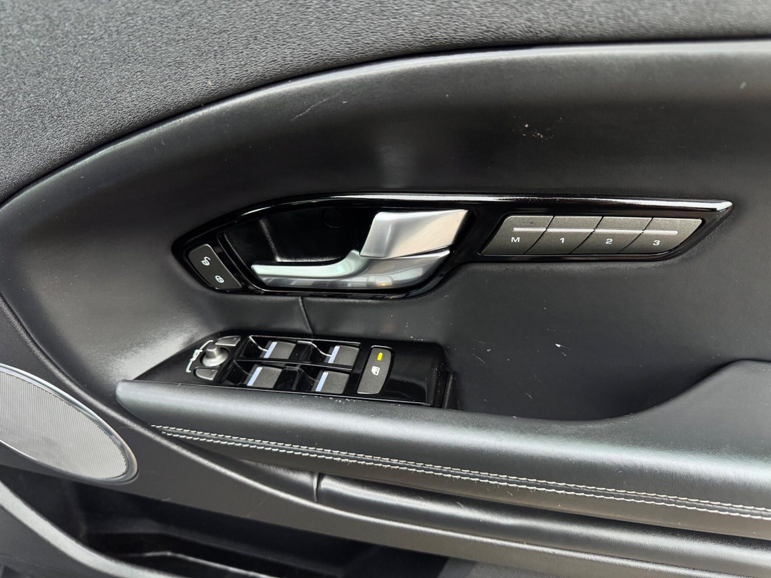 Used Land Rover Range Rover Evoque 2016 for sale - 77144020: Photo 44