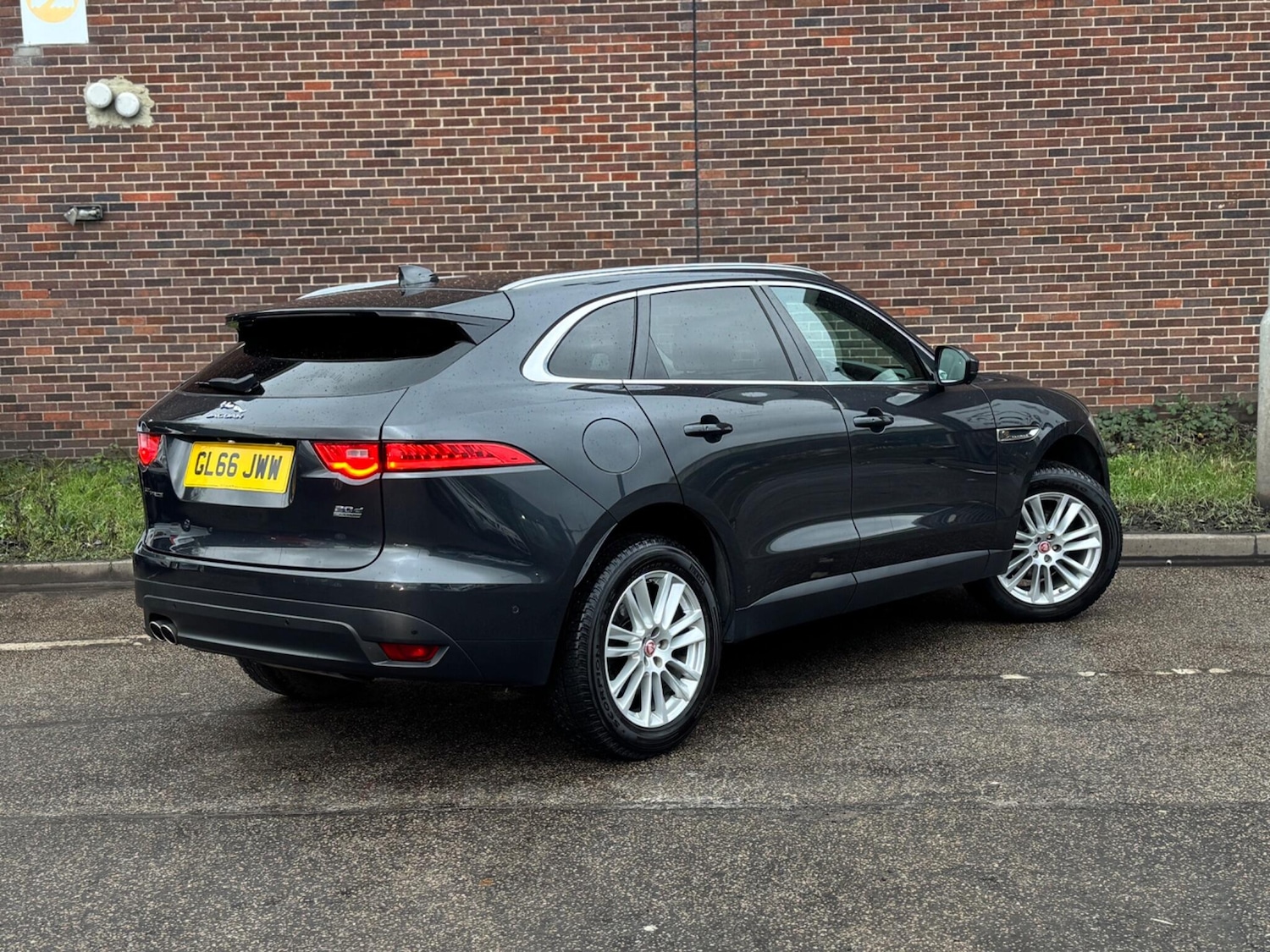 Used Jaguar F-Pace 2017 for sale - 77305285: Photo 17