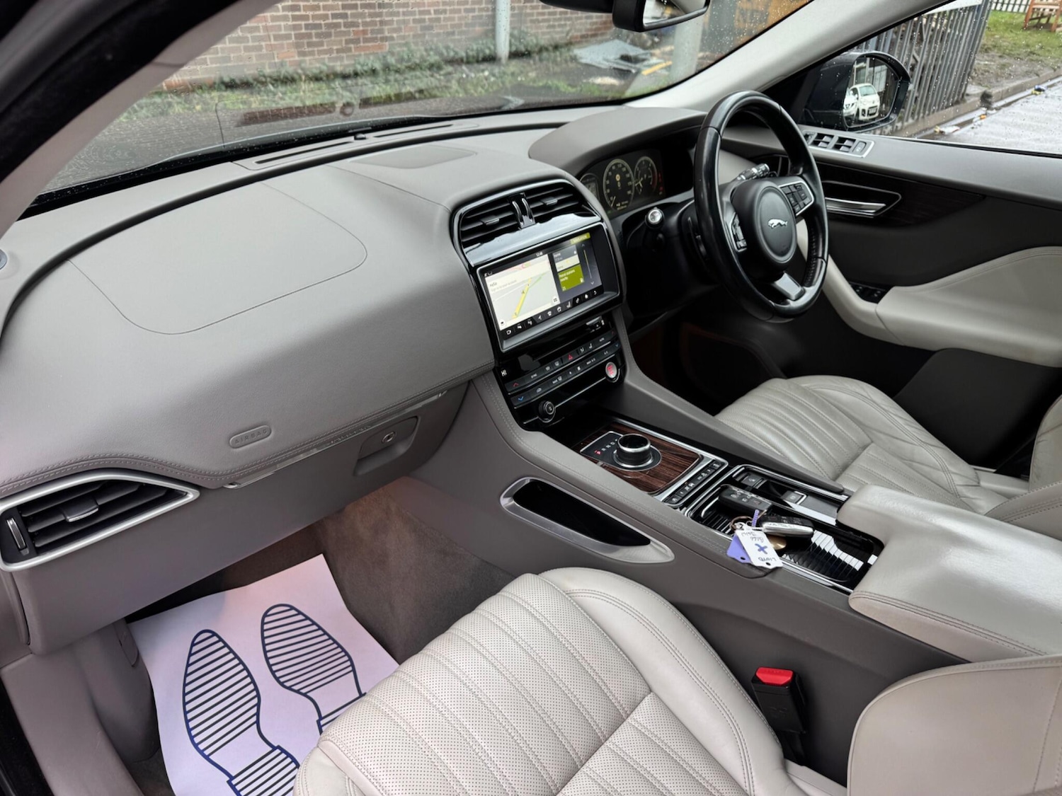 Used Jaguar F-Pace 2017 for sale - 77305285: Photo 20