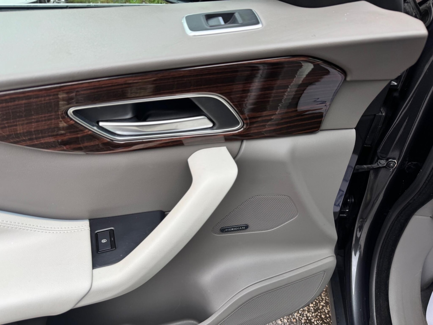 Used Jaguar F-Pace 2017 for sale - 77305285: Photo 36