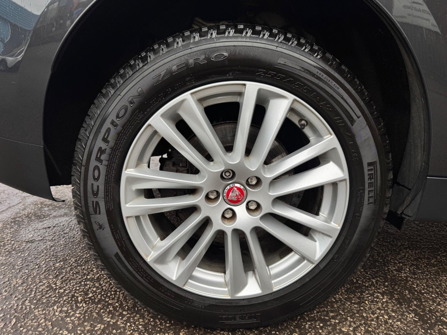 Used Jaguar F-Pace 2017 for sale - 77305285: Photo 46