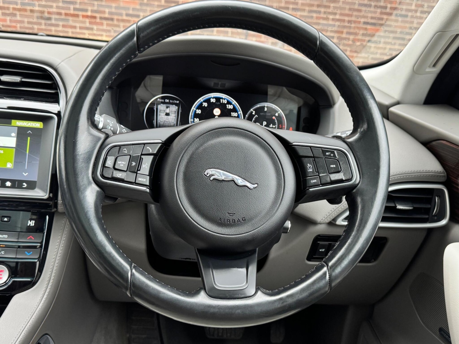 Used Jaguar F-Pace 2017 for sale - 77305285: Photo 49